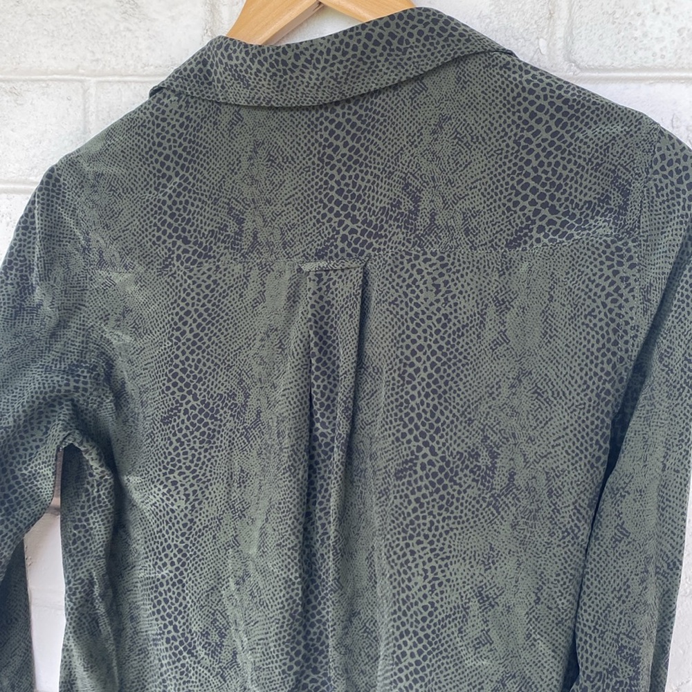 RAILS Kate Python Silk Shirt - Picture 9 of 10